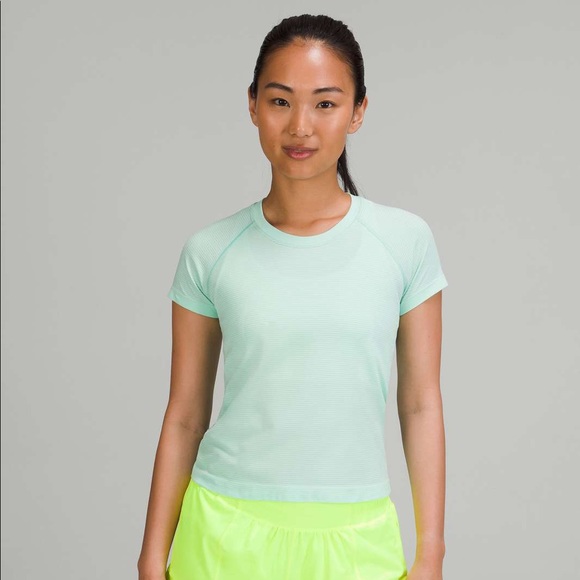 LULULEMON ISO!! SIZES 2 AND 4 - Picture 3 of 10